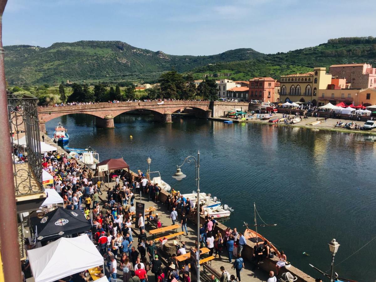 The House On The River Bosa Luaran gambar